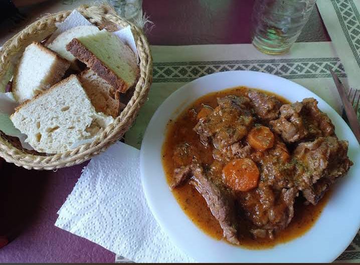 Carne a la Olla